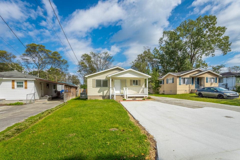 Additional photo 3 of 6011 Wellworth Avenue
