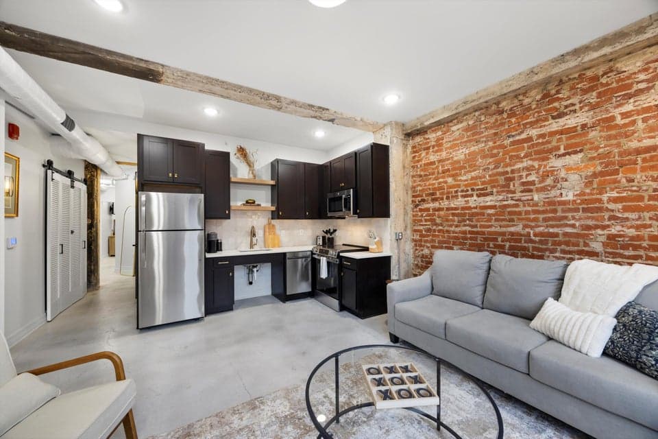 Photo of 117 E 7th Street, 506-F