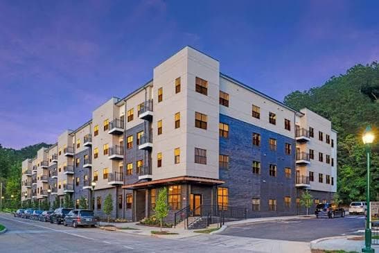 Additional photo 2 of 782 Riverfront Parkway, #109