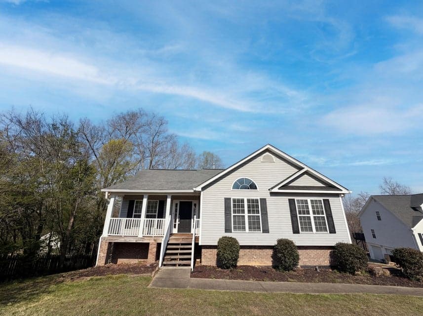 Photo of 6937 Bucksland Drive