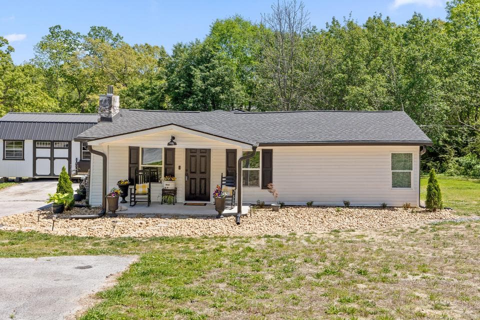 Photo of 3940 Cole Trail
