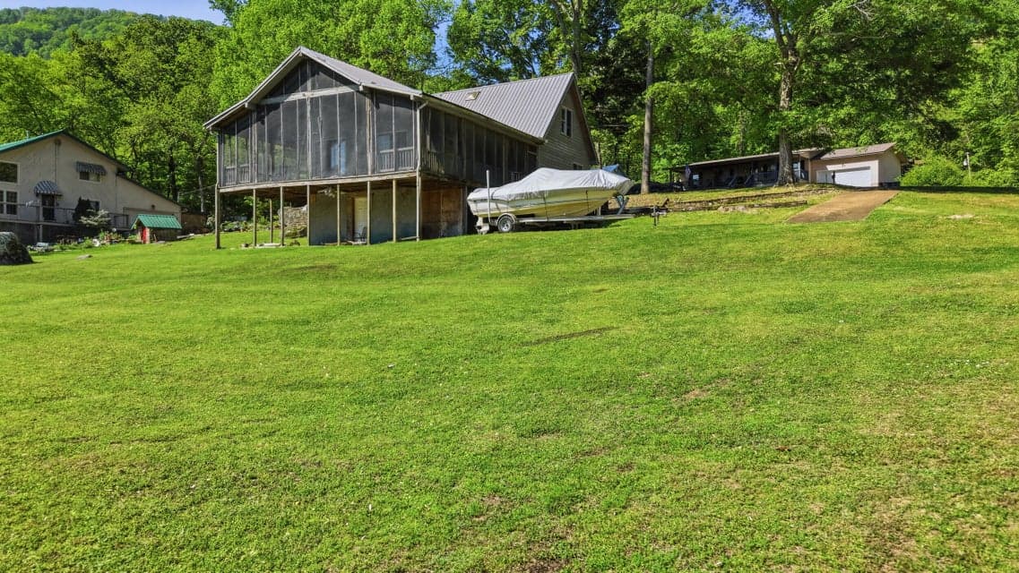 Additional photo 2 of 18860 River Canyon Road
