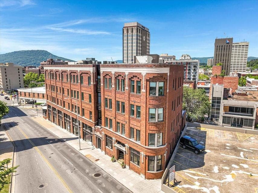Additional photo 2 of 707 Georgia Avenue, #304