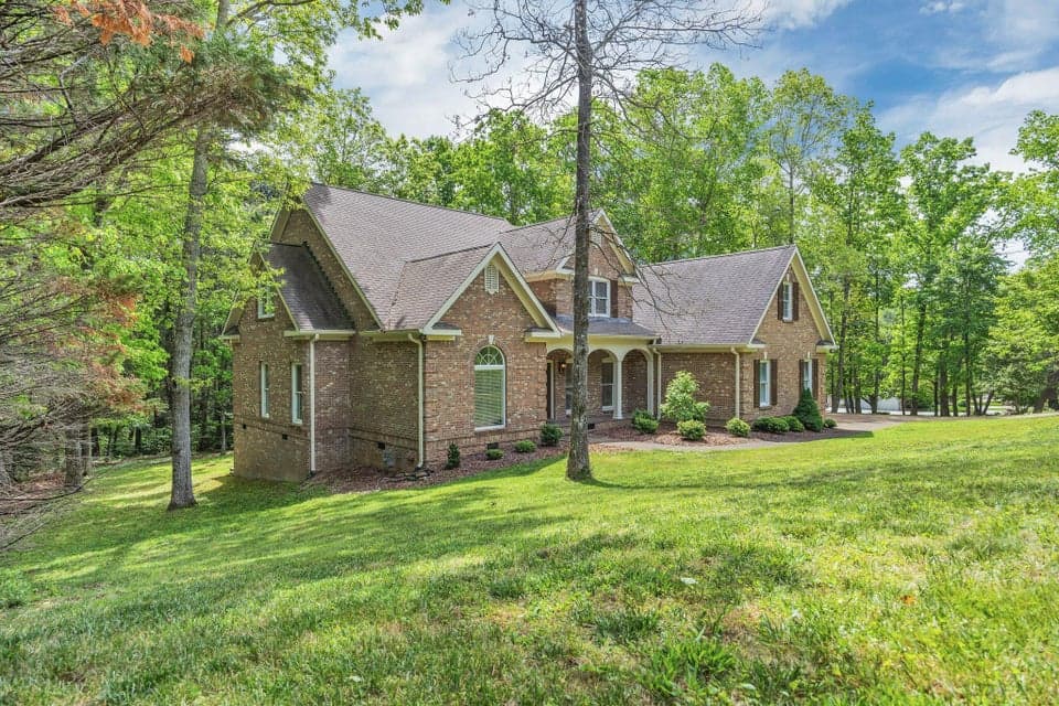 Additional photo 3 of 308 Creekshire Drive