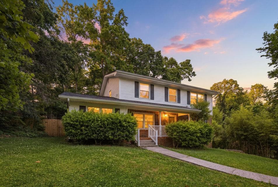 Photo of 1311 Brockton Drive
