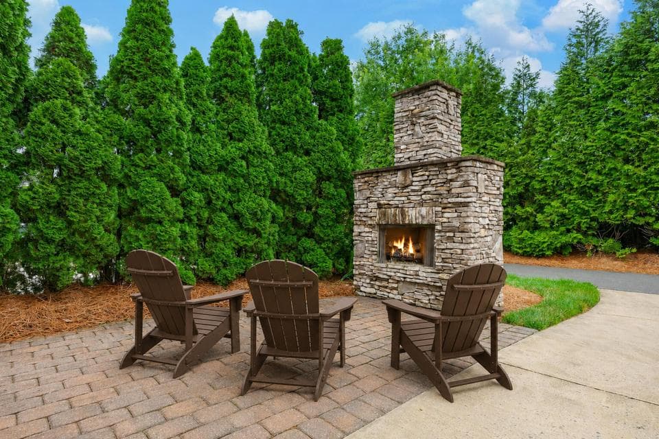 Additional photo 2 of 1259 Longholm Court