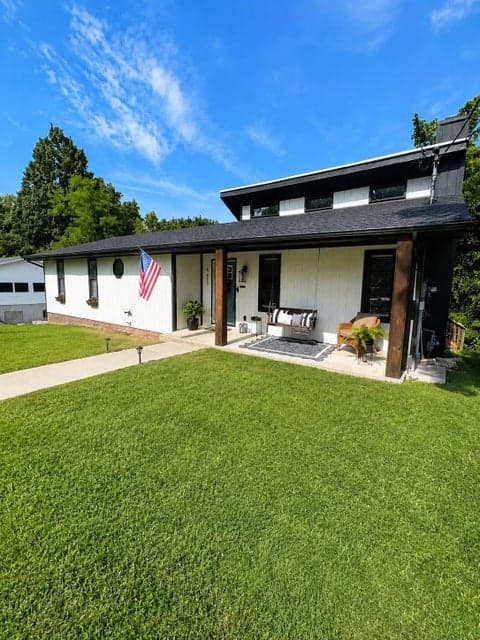 Photo of 4413 Comet Trail