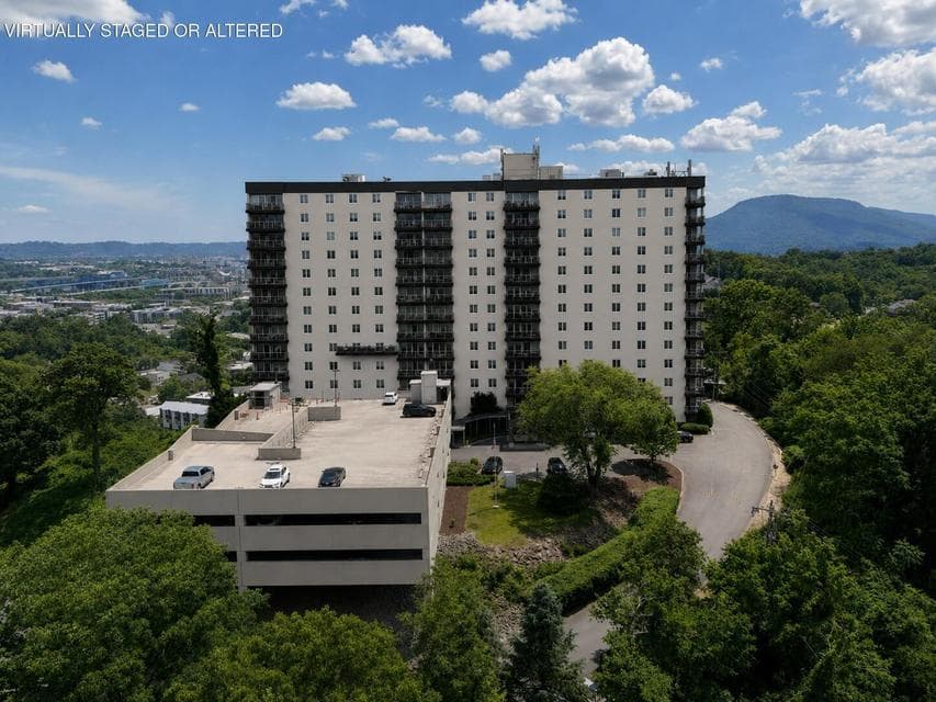 Photo of 1131 Stringers Ridge Road, 8e