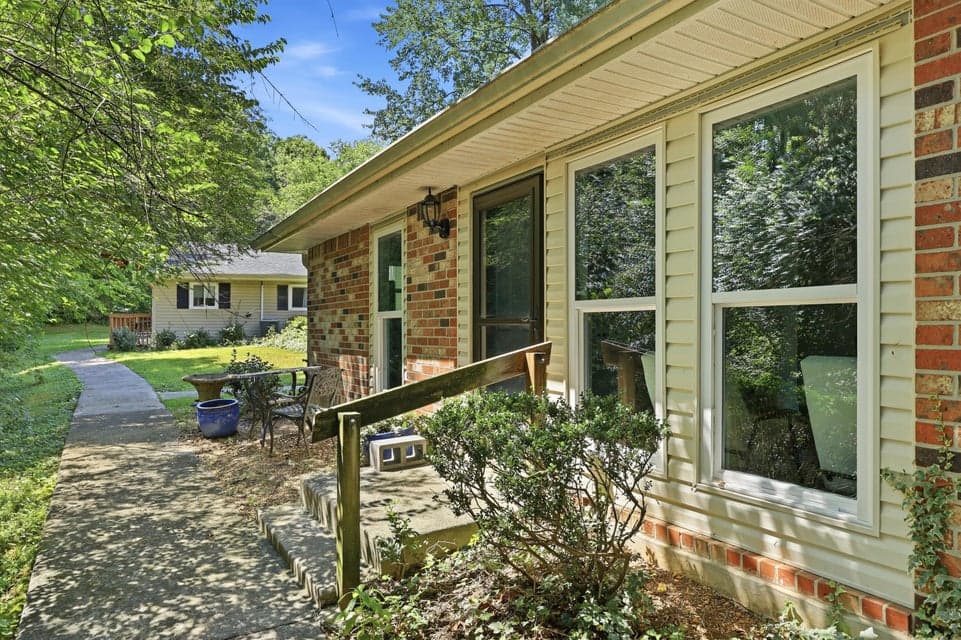 Photo of 3833 S Quail Lane