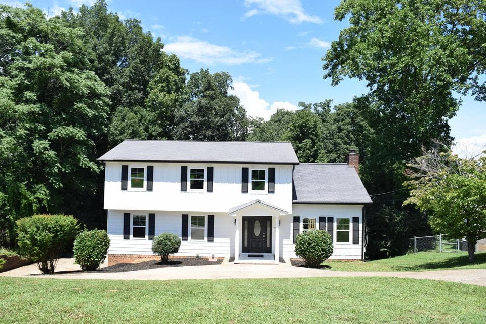 Photo of 6418 Ridge Lake Road