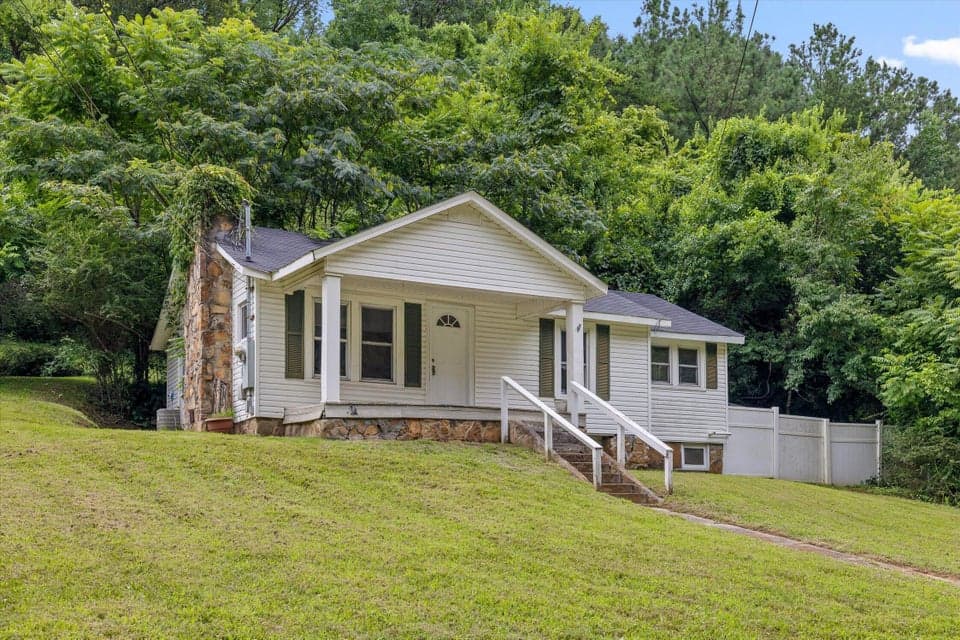 Photo of 215 Glendale Drive
