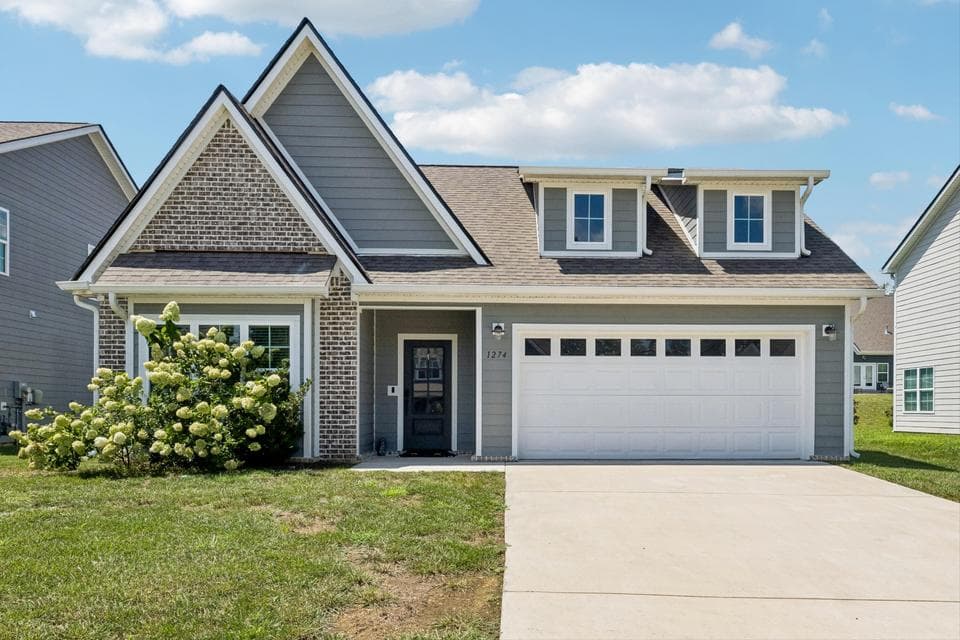 Photo of 1274 Neyland Circle, 29