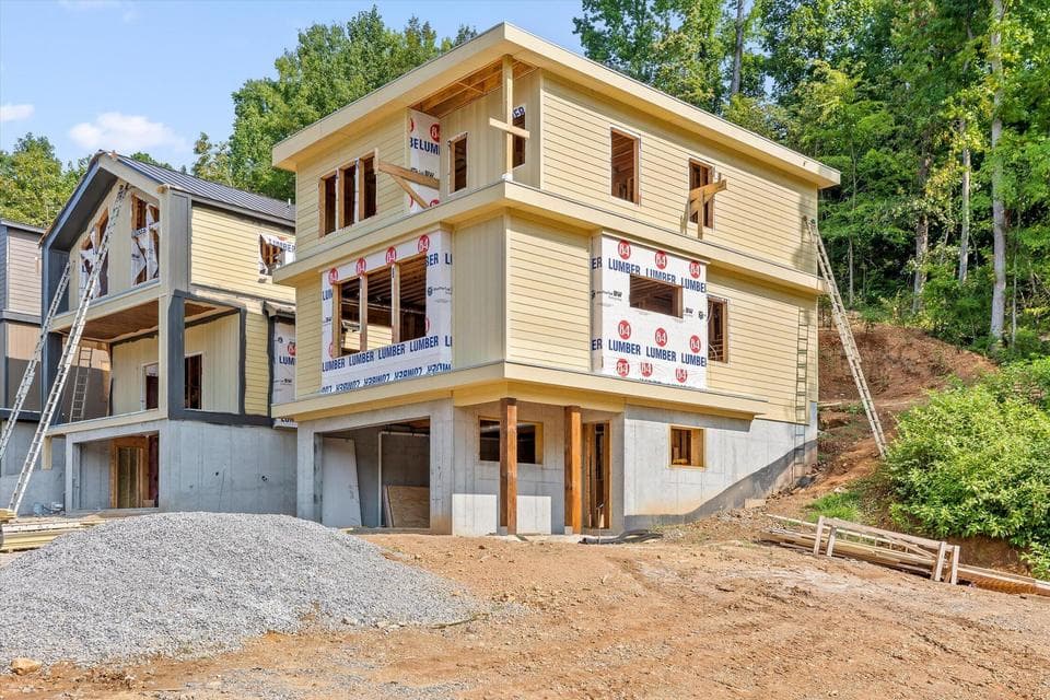 Additional photo 3 of 202 Lullwater Road