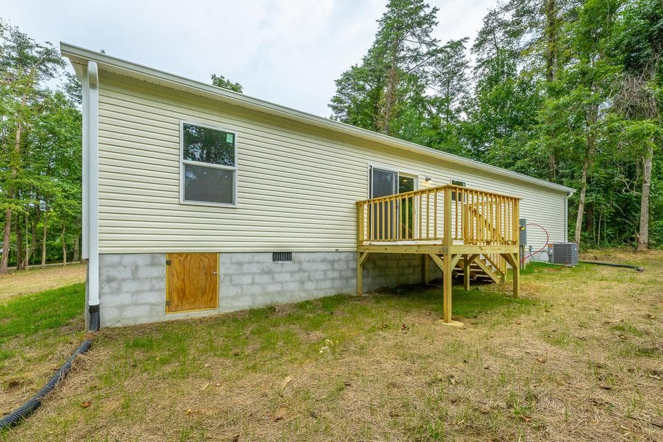 Additional photo 3 of 112 Smores Drive