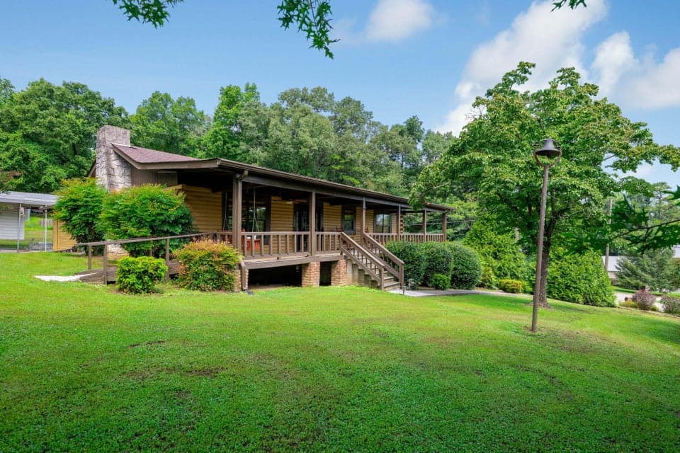 Photo of 407 White Road