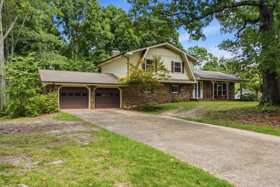 Photo of 2407 Cedar Creek Drive