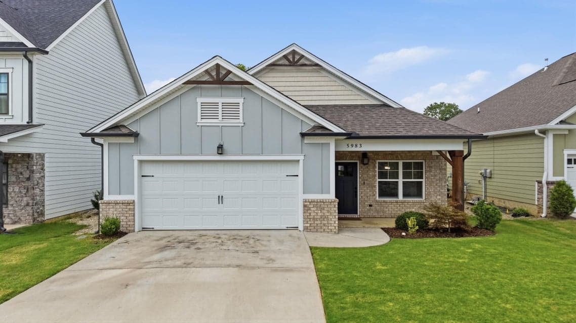 Photo of 5983 Amber Valley Lane