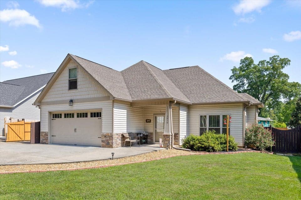 Photo of 5979 Winding Lane