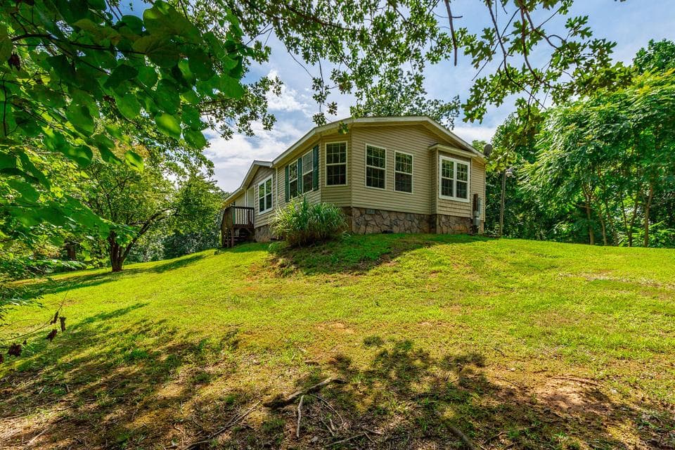 Additional photo 2 of 286 Sims Drive
