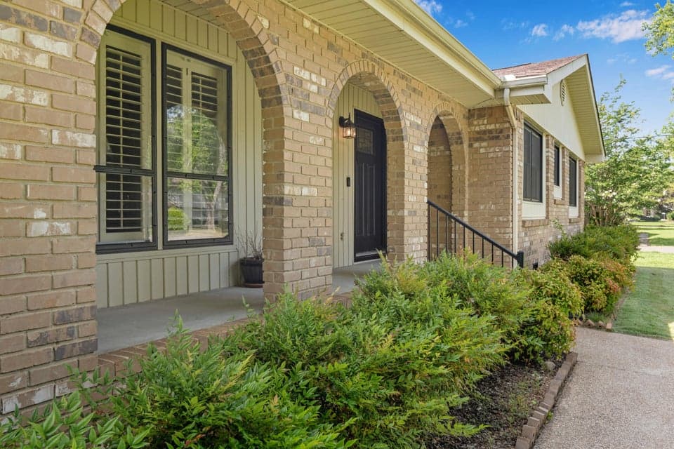 Photo of 154 Valleybrook Circle