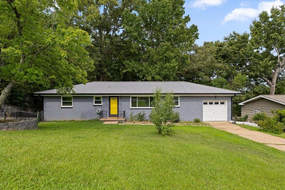 Additional photo 2 of 3705 Mary Anna Drive