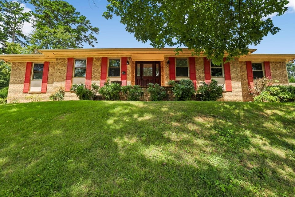Photo of 913 Belvoir Hills Circle