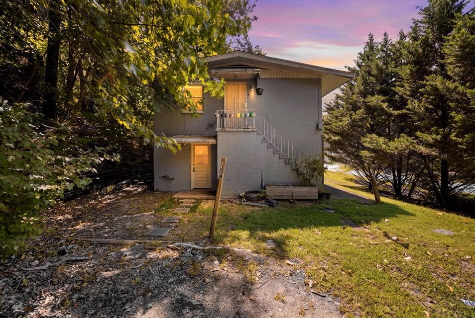 Photo of 713 Lupton Drive
