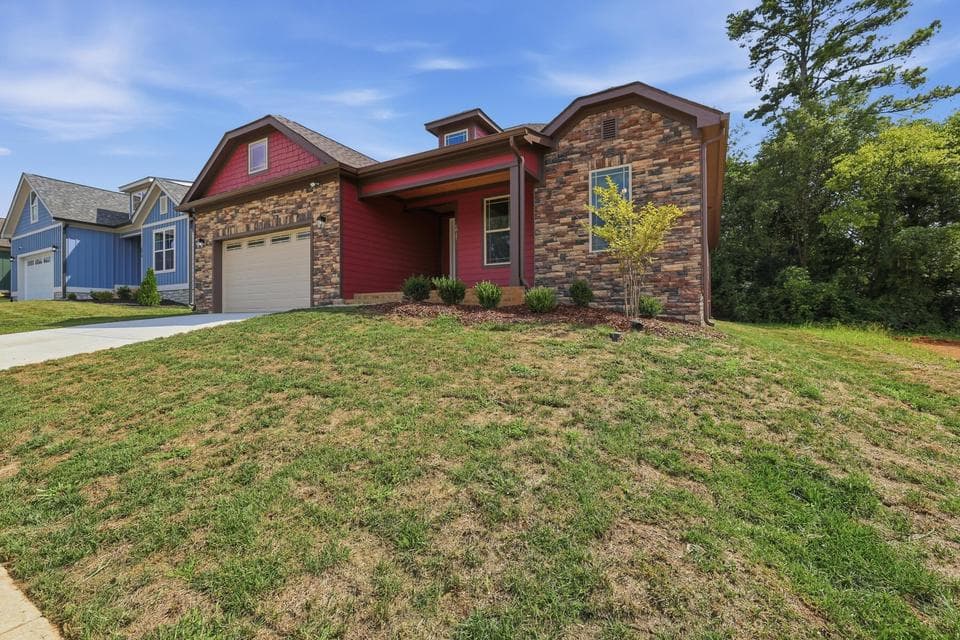 Photo of 6817 Carnell Way, 31