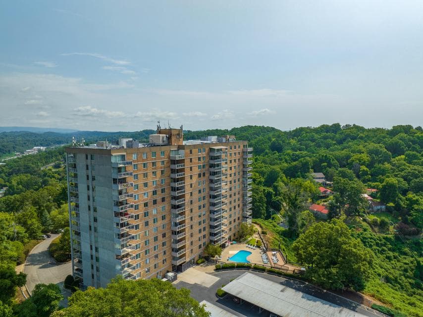 Additional photo 3 of 1131 Stringers Ridge Road, 11e