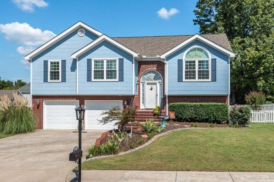 Photo of 8557 Flowerdale Drive