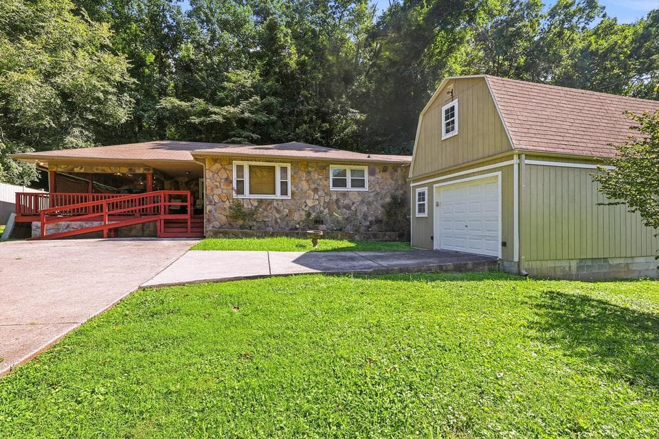 Photo of 9439 E Brainerd Road