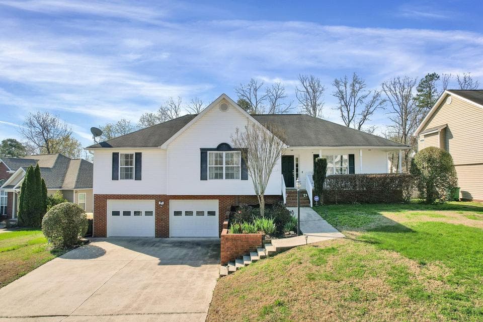 Photo of 6082 Wardwell Drive