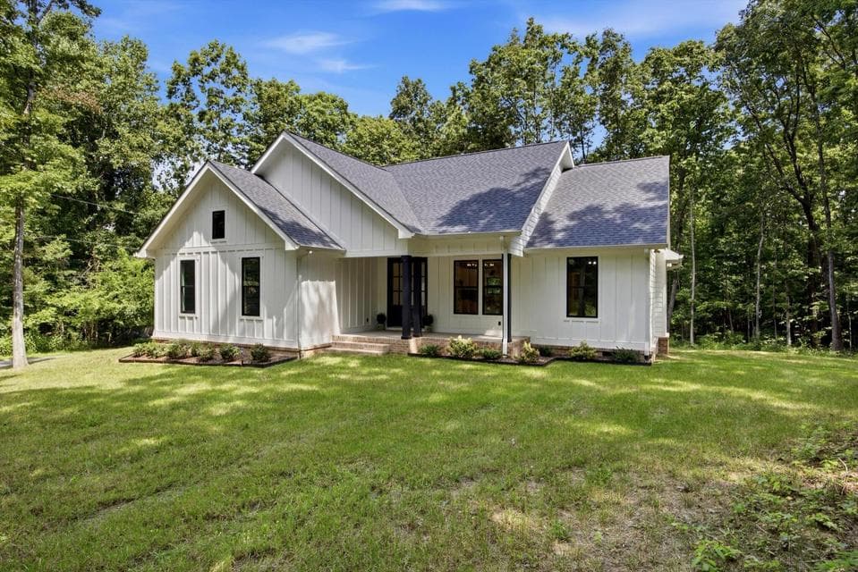 Photo of 252 Woodland Way