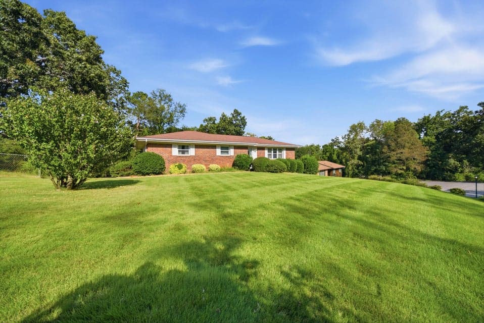 Additional photo 2 of 5912 Northwoods Drive