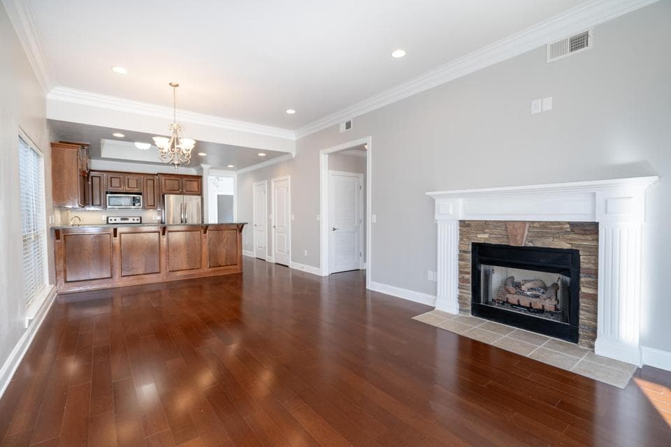 Photo of 150 Templeton Lane