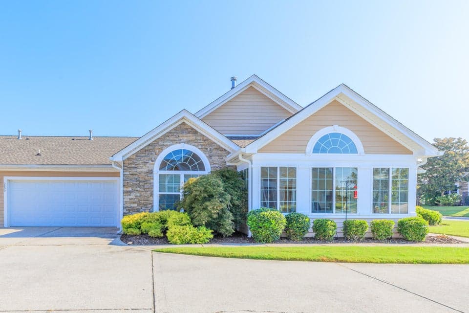 Photo of 2433 Baskette Way, 2433