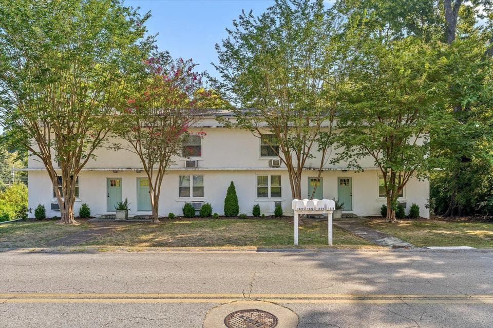 Photo of 1026 Greenslake Road