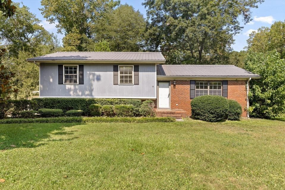 Photo of 5705 Dowler Lane
