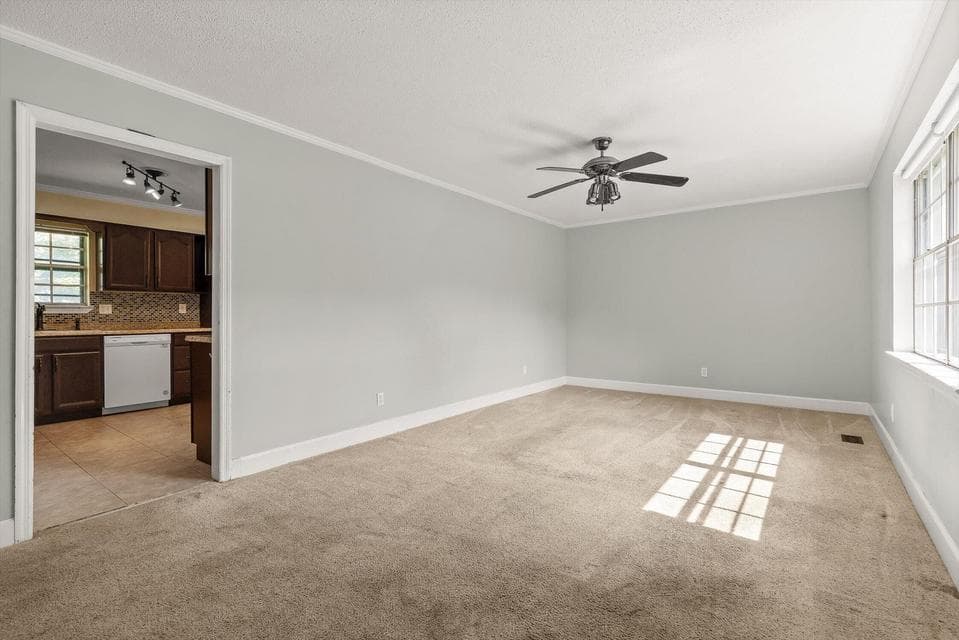 Additional photo 2 of 5705 Dowler Lane