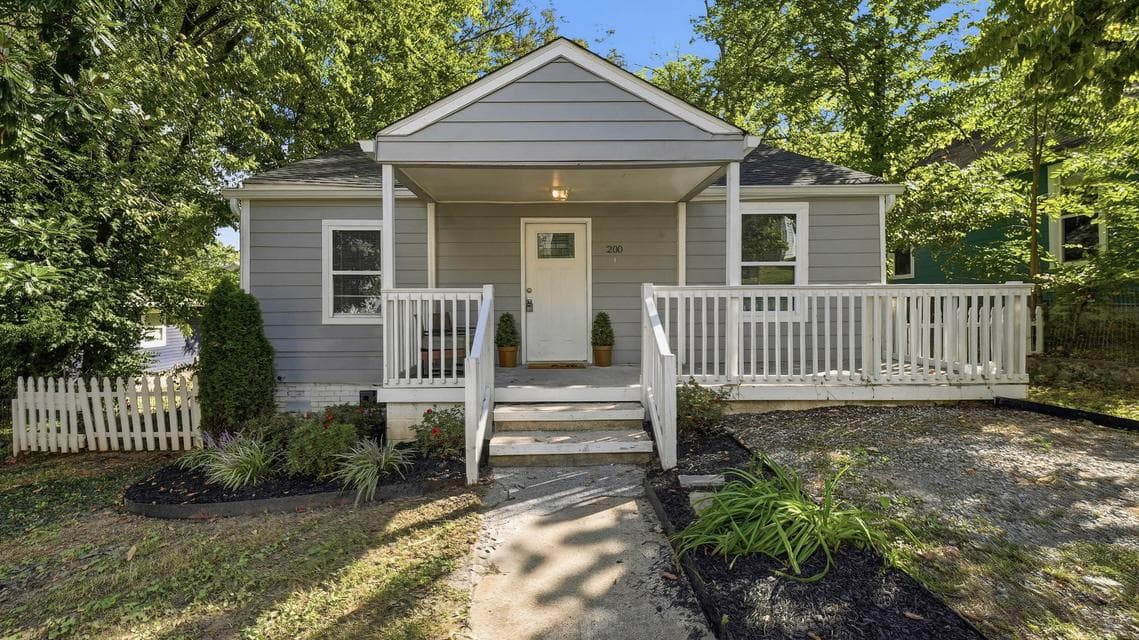 Photo of 200 Sawyer Street