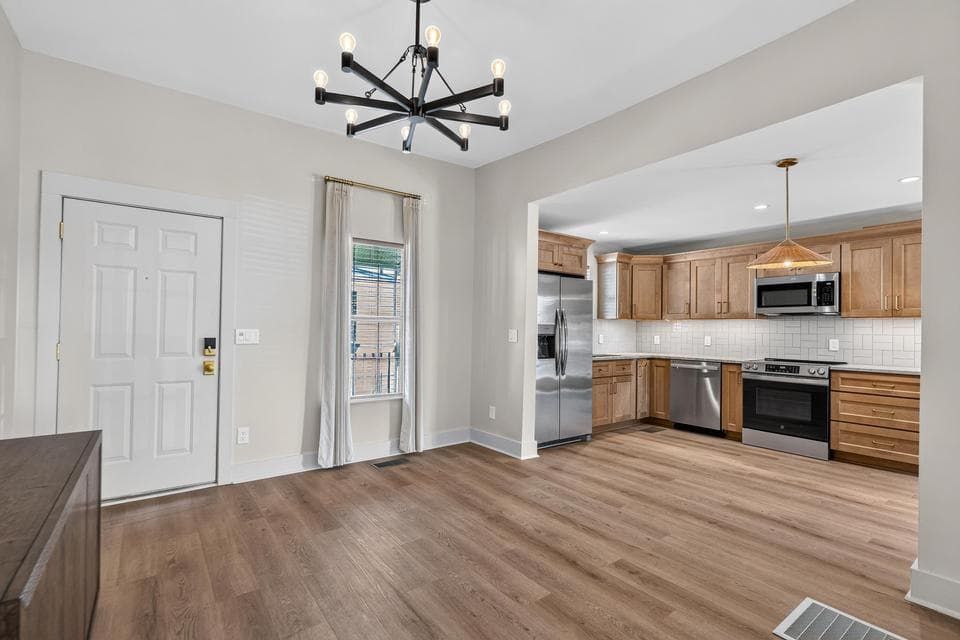 Photo of 500 Spears Avenue, Apt B
