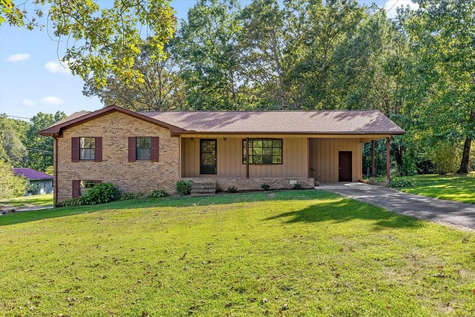 Photo of 102 Fawn Trail