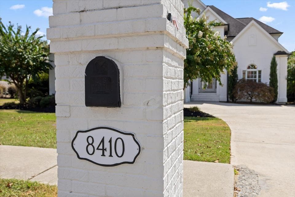 Additional photo 2 of 8410 Rambling Rose Drive