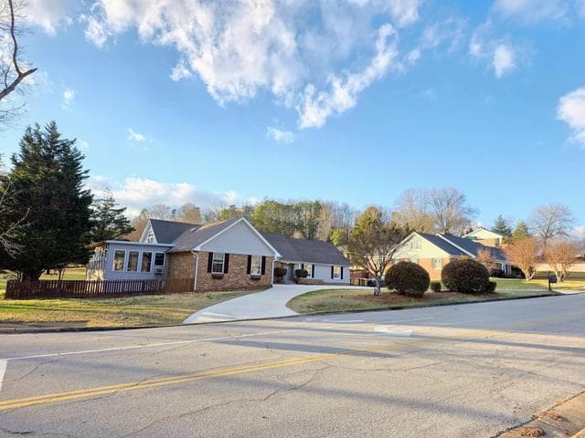 Additional photo 2 of 101 Masters Road