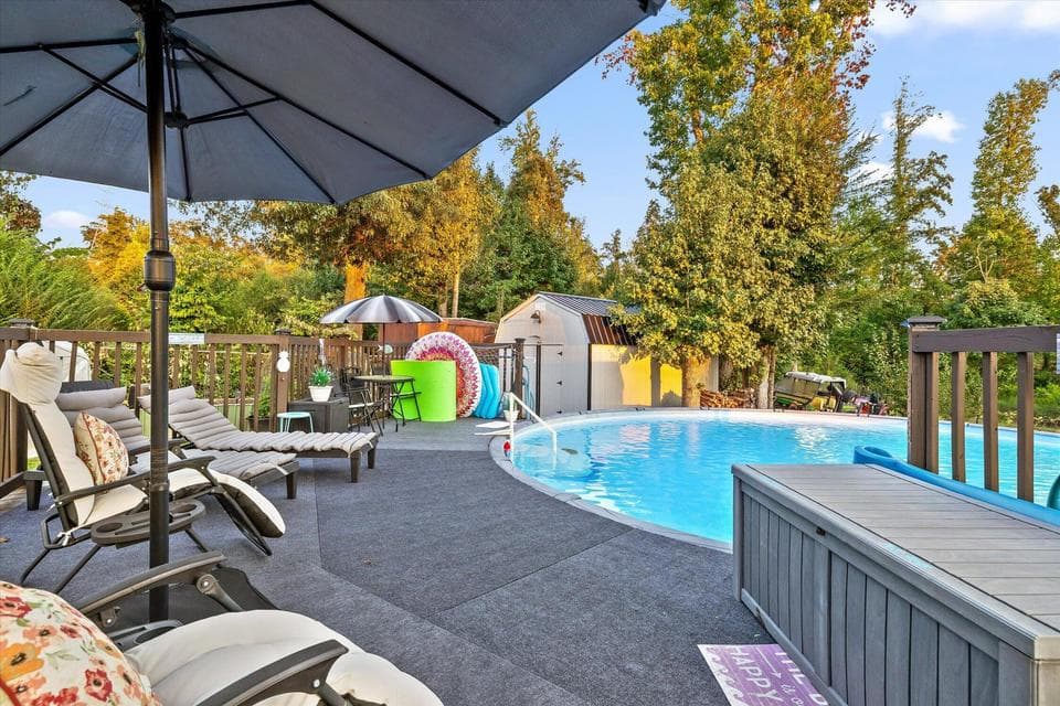 Photo of 8168 Pinecrest Drive