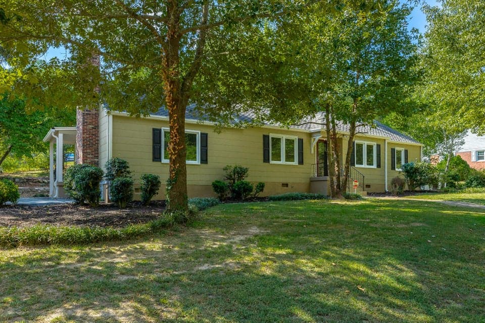 Photo of 2801 Haywood Avenue