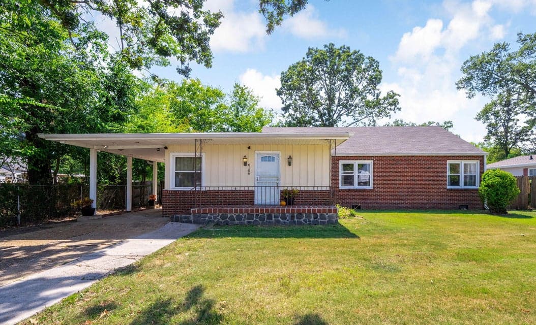 Photo of 6106 Marietta Avenue