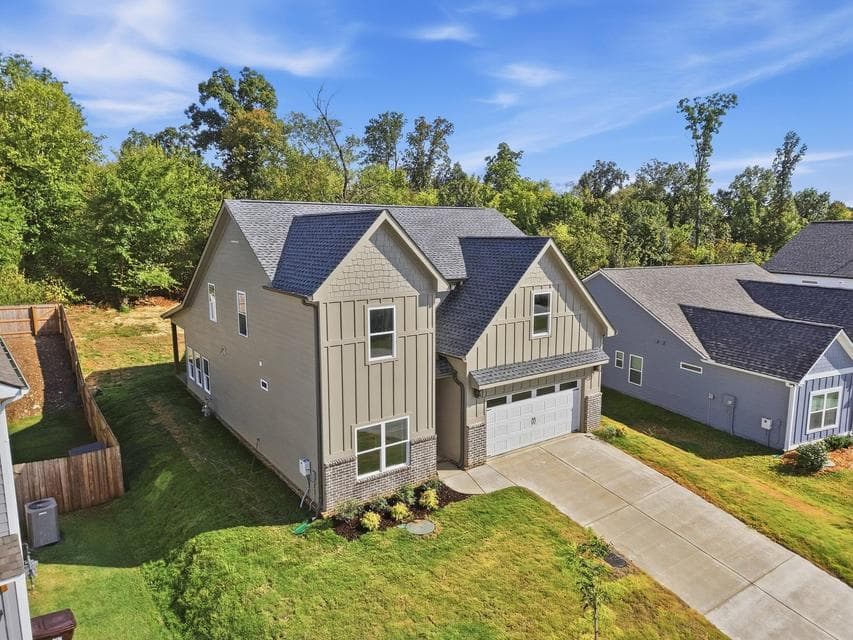 Additional photo 2 of 8388 Snowdrop Way
