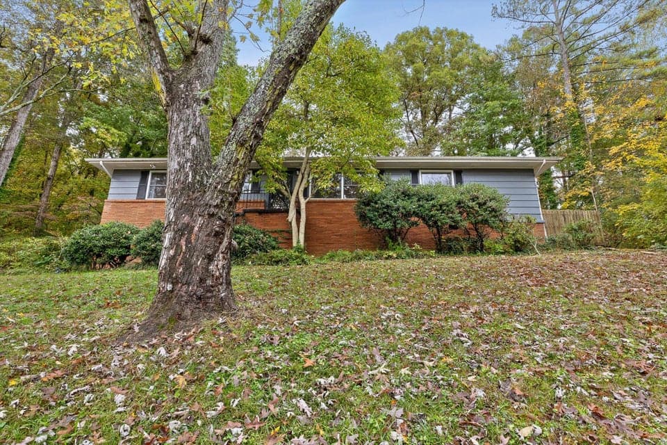 Additional photo 2 of 2526 Avalon Circle