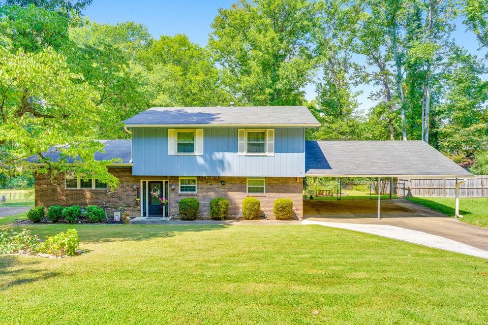 Additional photo 2 of 7529 Irongate Drive
